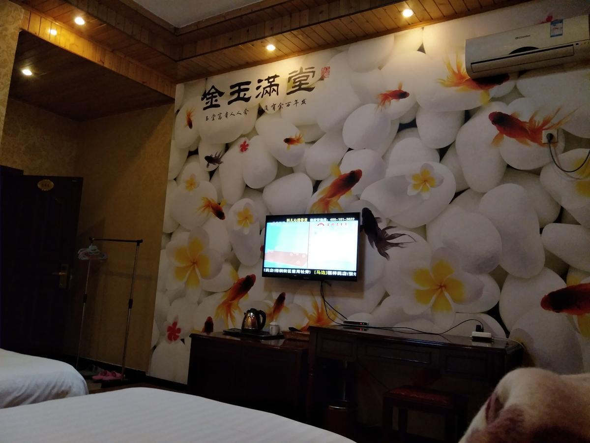 Emeishan Moon Bay Hotel Esterno foto