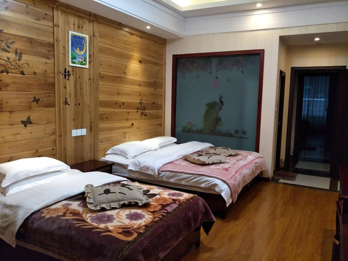 Emeishan Moon Bay Hotel Esterno foto