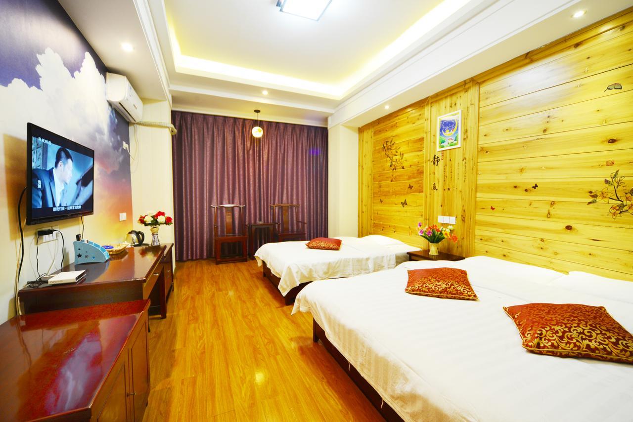Emeishan Moon Bay Hotel Esterno foto