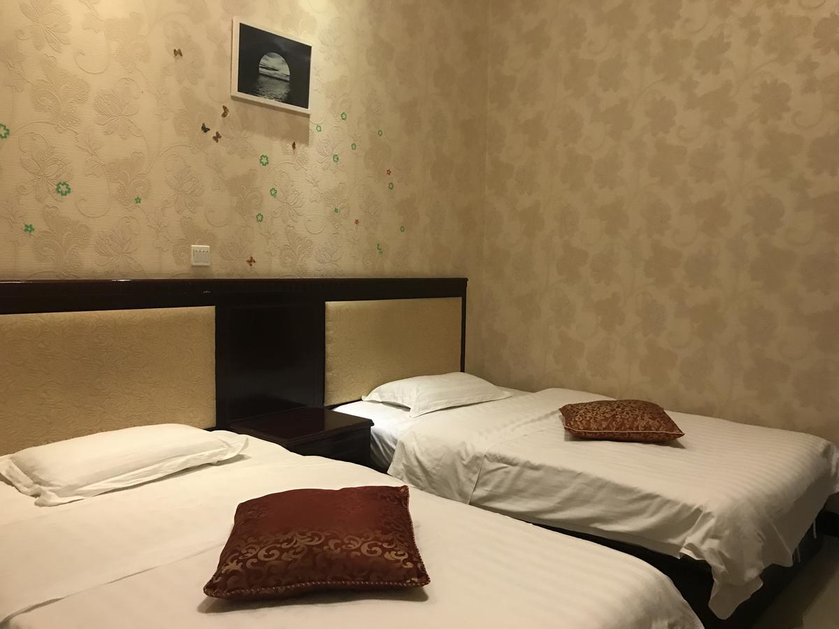 Emeishan Moon Bay Hotel Esterno foto